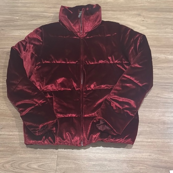 Old Navy Quilted Velvet Burgundy Puffer Jacket - Picture 2 of 3